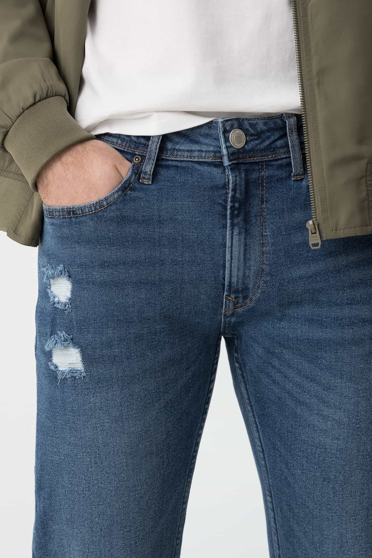 Ripped Jeans